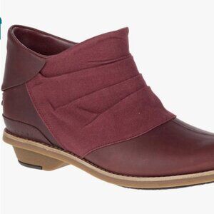 Merrell Ankle Boots [rare color] Women’s size 7.5 - Barely Worn - Adaline Bluff